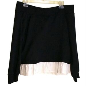 Aftermarket,off shoulder women's long sleeve black & white ruffle hem top, Sm.
